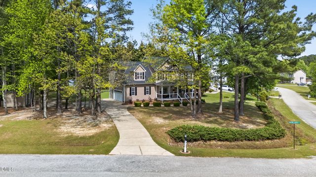 10 Roping Horn Way, Willow Spring, NC 27592