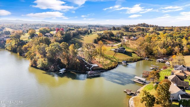 3817 Lakeside Estates Way, Louisville, TN 37777