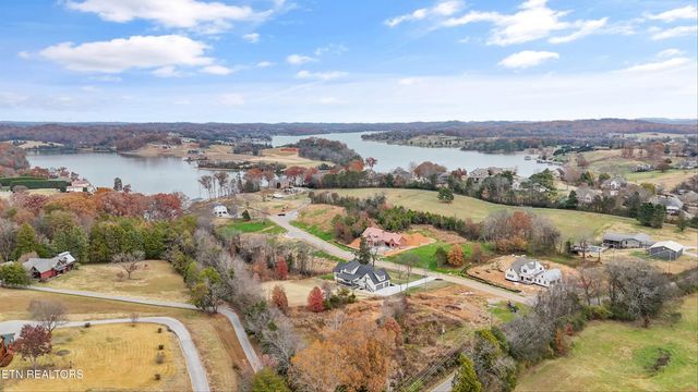 3817 Lakeside Estates Way, Louisville, TN 37777