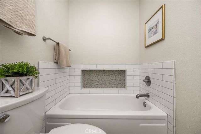 16 Driftwood 24, Irvine, CA 92604