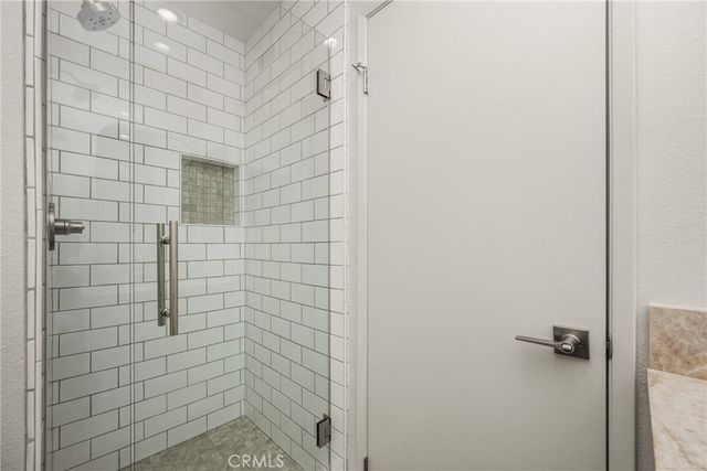 16 Driftwood 24, Irvine, CA 92604