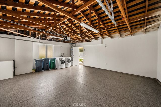 16 Driftwood 24, Irvine, CA 92604