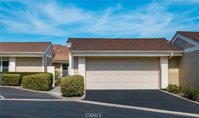 16 Driftwood 24, Irvine, CA 92604