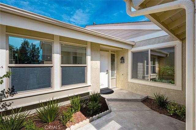 16 Driftwood 24, Irvine, CA 92604