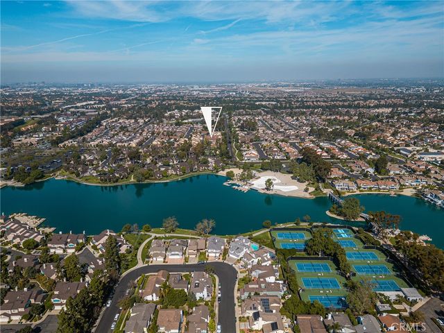 16 Driftwood 24, Irvine, CA 92604