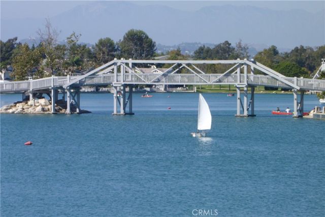 16 Driftwood 24, Irvine, CA 92604