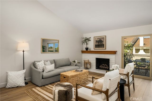 16 Driftwood 24, Irvine, CA 92604