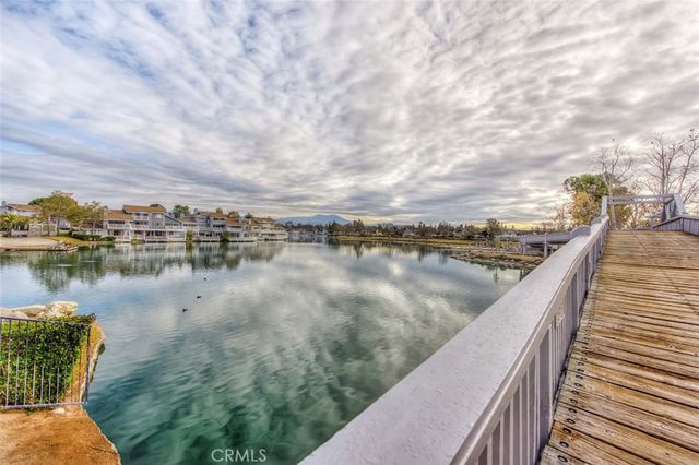 16 Driftwood 24, Irvine, CA 92604