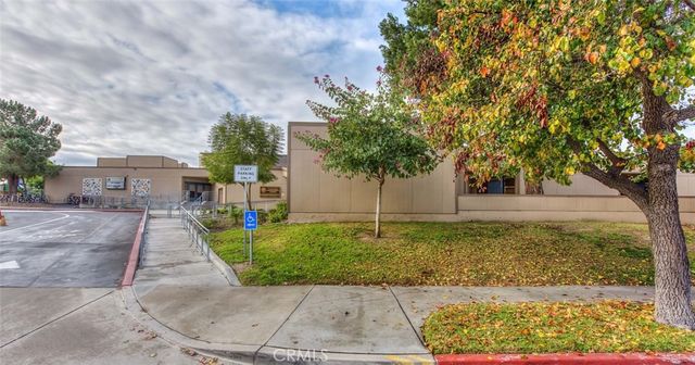 16 Driftwood 24, Irvine, CA 92604