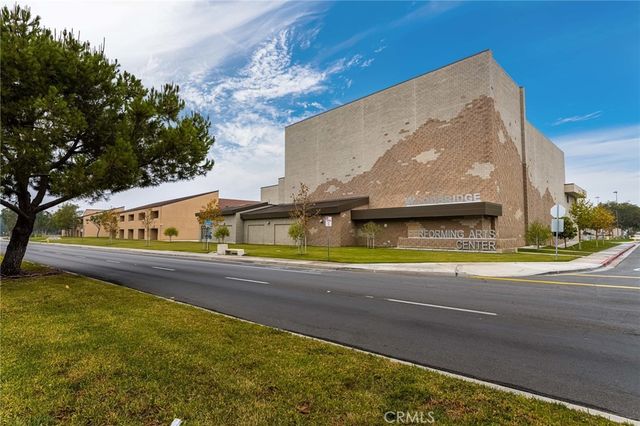 16 Driftwood 24, Irvine, CA 92604