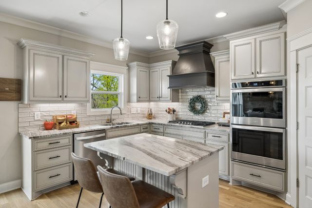 230 Amana Dr, Lebanon, TN 37087