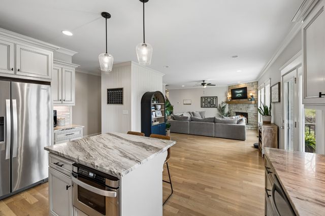 230 Amana Dr, Lebanon, TN 37087