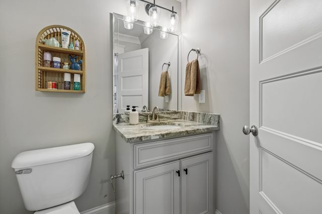 230 Amana Dr, Lebanon, TN 37087