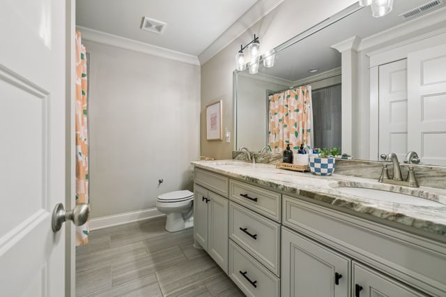 230 Amana Dr, Lebanon, TN 37087