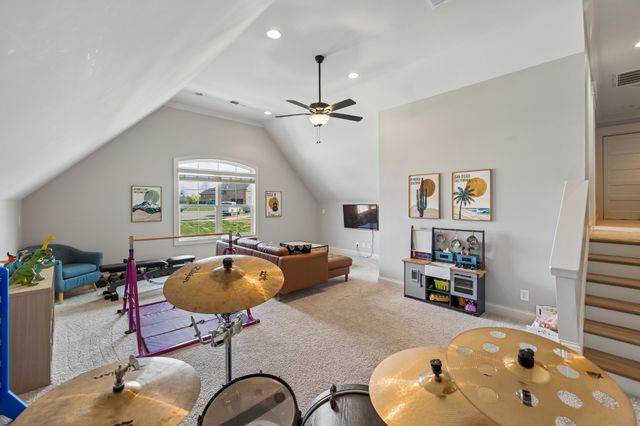 230 Amana Dr, Lebanon, TN 37087