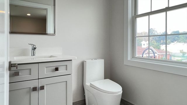 131 Cambridge St A, Burlington, MA 01803