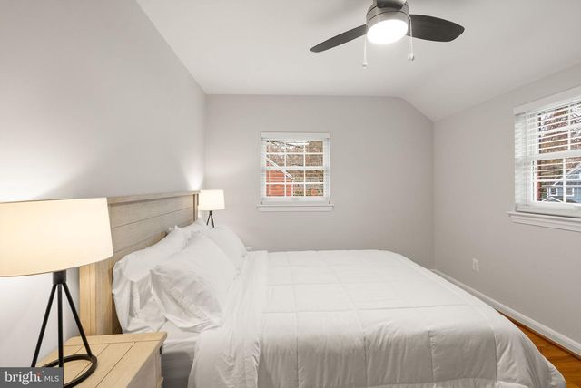 217 N EMERSON ST, Arlington, VA 22203