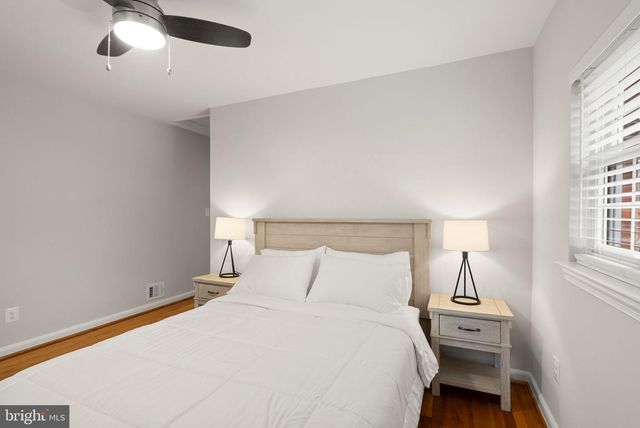 217 N EMERSON ST, Arlington, VA 22203