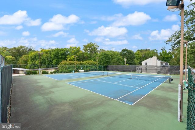 217 N EMERSON ST, Arlington, VA 22203