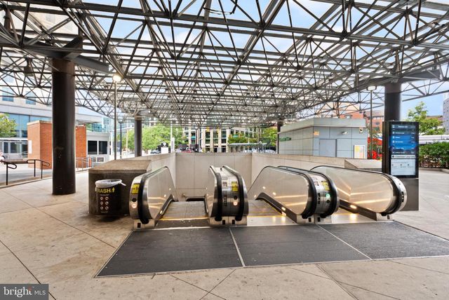 217 N EMERSON ST, Arlington, VA 22203