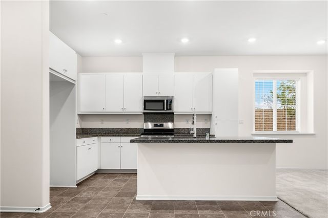 15901 Stresa Lane 6, Fontana, CA 92336