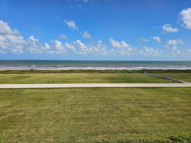 618 Arlo Terrace, Gilchrist, TX 77617