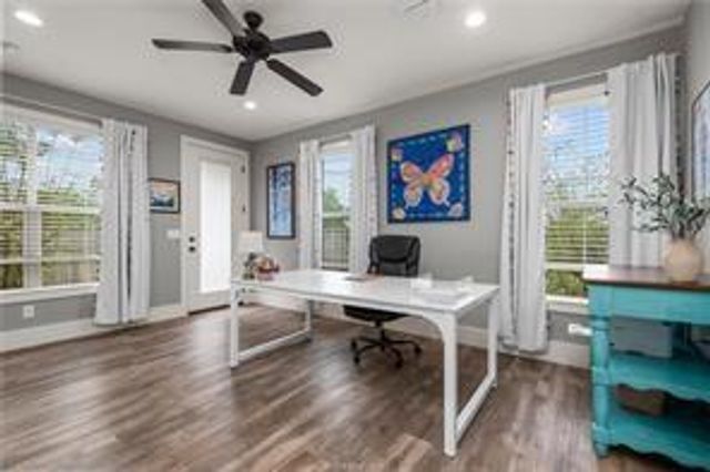 4423 Toddington Lane, College Station, TX 77845