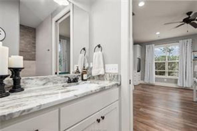 4423 Toddington Lane, College Station, TX 77845