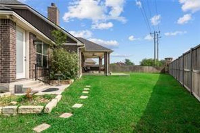4423 Toddington Lane, College Station, TX 77845