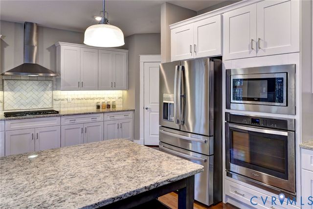 5156 Brandon Pines Dr, Providence Forge, VA 23140
