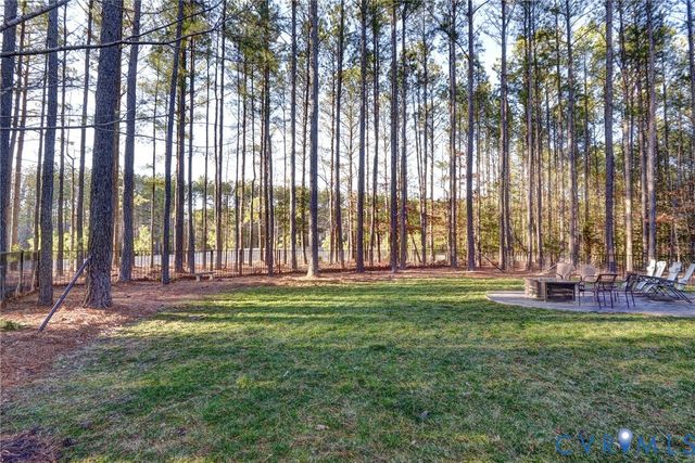 5156 Brandon Pines Dr, Providence Forge, VA 23140