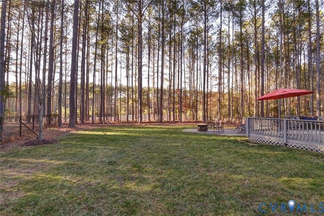 5156 Brandon Pines Dr, Providence Forge, VA 23140
