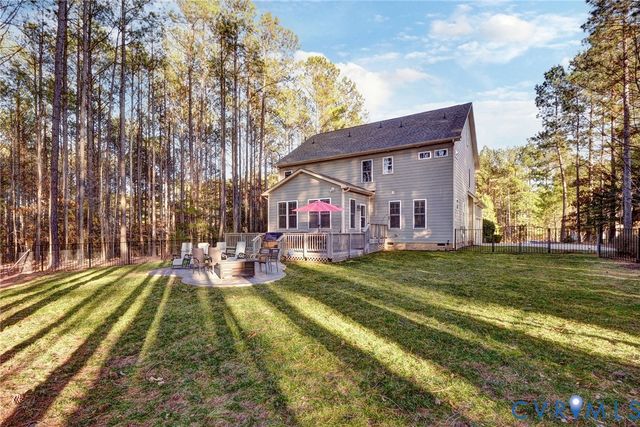5156 Brandon Pines Dr, Providence Forge, VA 23140
