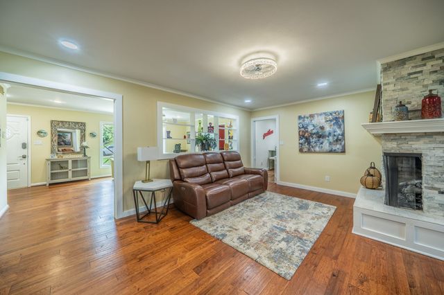 6924 Bal Lake Drive, Fort Worth, TX 76116