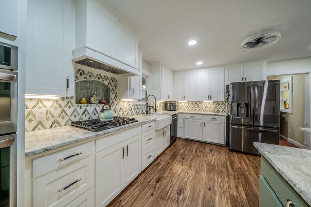 6924 Bal Lake Drive, Fort Worth, TX 76116