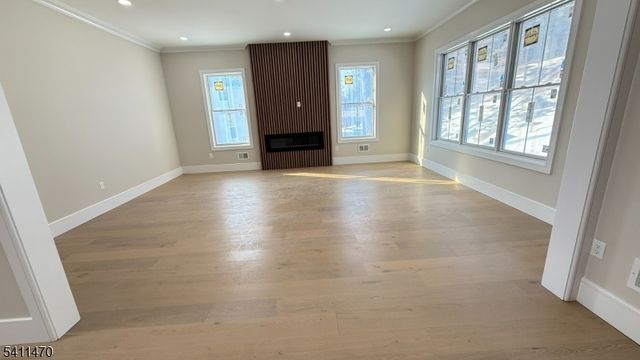 24 Peterson Rd, Wayne Twp., NJ 07470