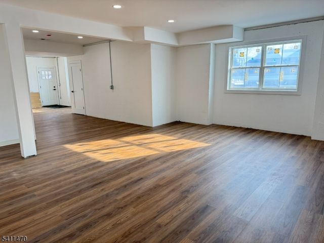 24 Peterson Rd, Wayne Twp., NJ 07470