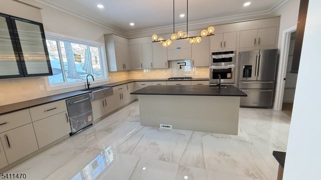24 Peterson Rd, Wayne Twp., NJ 07470