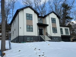 24 Peterson Rd, Wayne Twp., NJ 07470