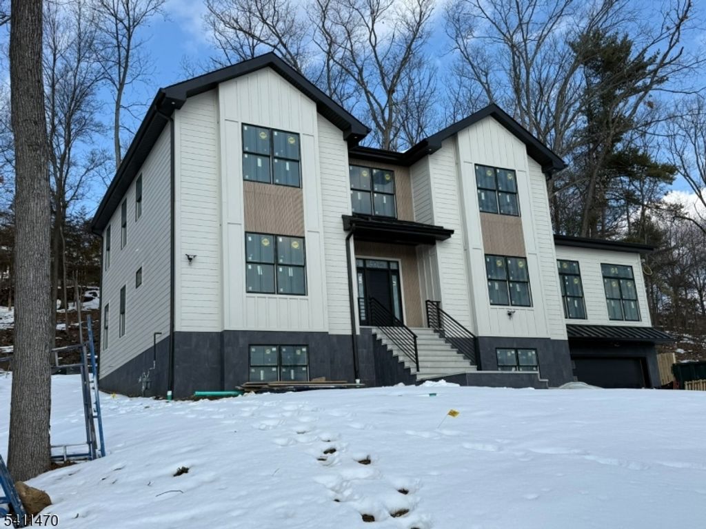 24 Peterson Rd, Wayne Twp., NJ 07470