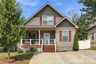 11 Yarrow Meadow Road, Weaverville, NC 28787