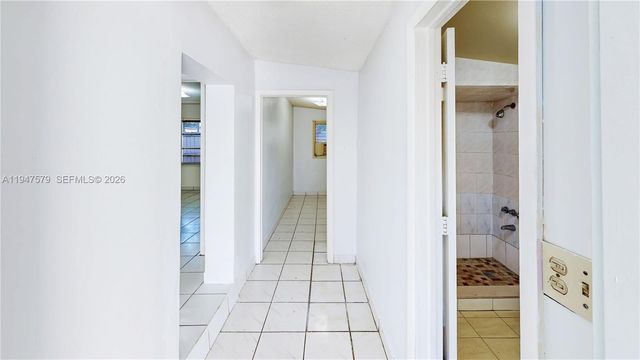 151 W 44th St, Hialeah, FL 33012