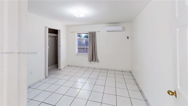 151 W 44th St, Hialeah, FL 33012