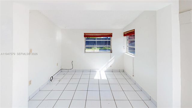 151 W 44th St, Hialeah, FL 33012