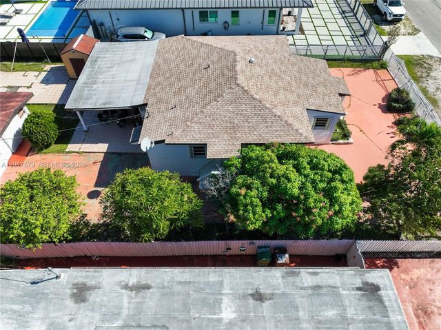 151 W 44th St, Hialeah, FL 33012