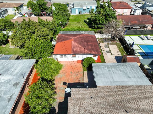 151 W 44th St, Hialeah, FL 33012