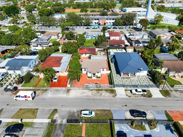 151 W 44th St, Hialeah, FL 33012