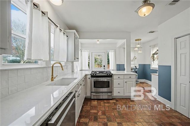 115 S Fulton Street, Mobile, AL 36606