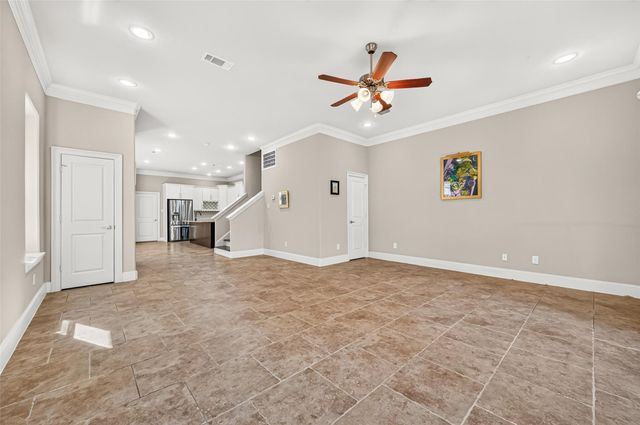 5930 Kiam Street, Houston, TX 77007
