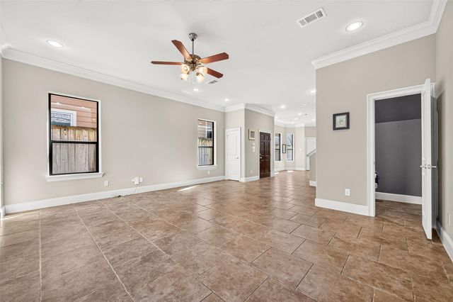 5930 Kiam Street, Houston, TX 77007